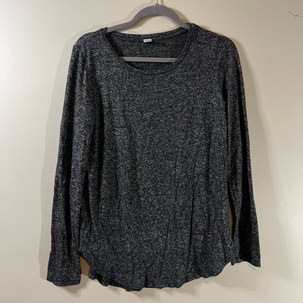 Old navy long sleeve shirt